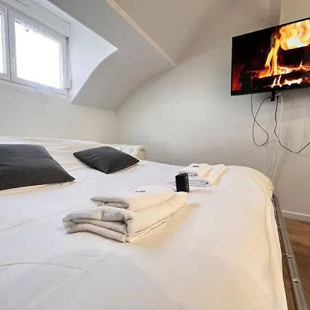 E - Le Loft In T2 Au Coeur Du Centre * إيبيرني